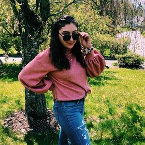 Meet your Posher, Alessandra